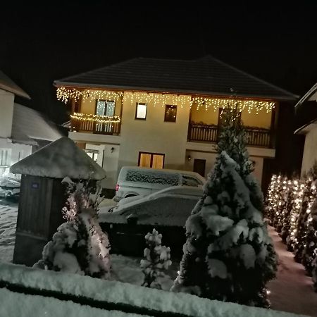 Casa Bunicii Hotel Moisei Luaran gambar